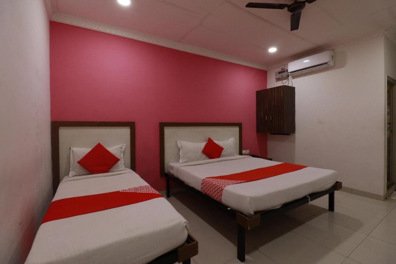 Hotel Abhimani Inn Bangalore Exteriör bild