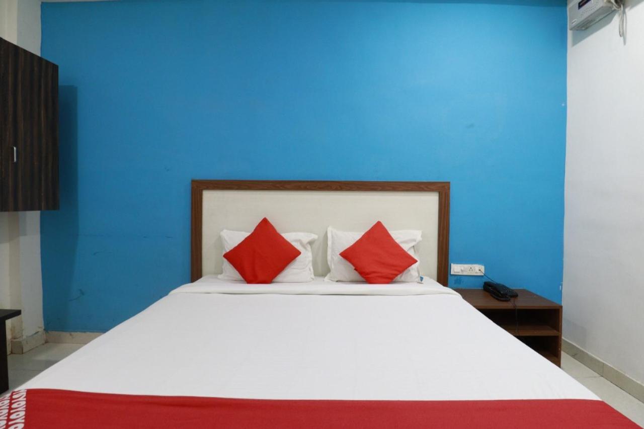 Hotel Abhimani Inn Bangalore Exteriör bild