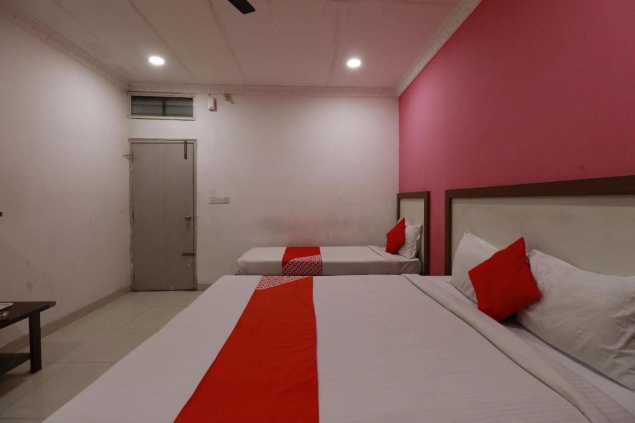 Hotel Abhimani Inn Bangalore Exteriör bild